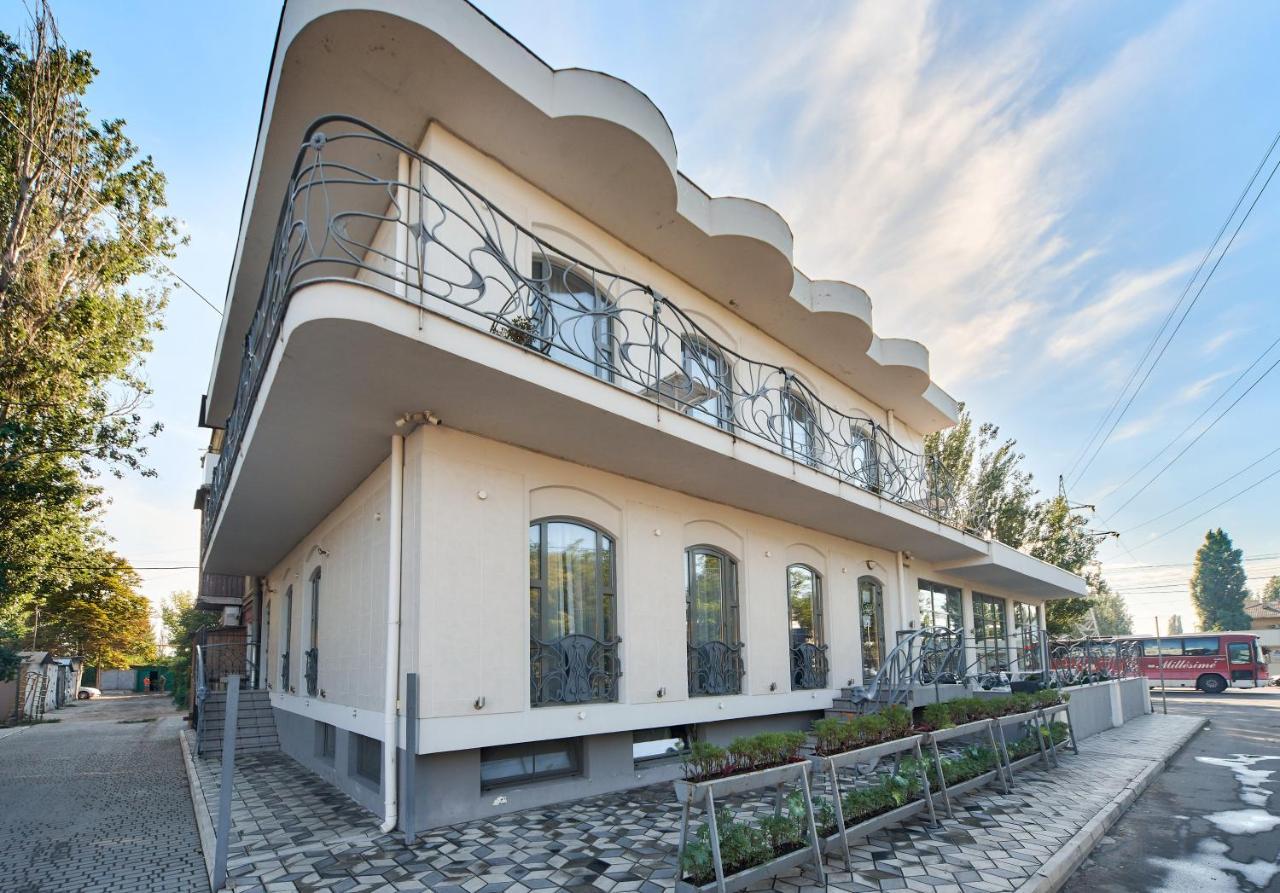 Gaudi Stylish Hotel Odessa Buitenkant foto