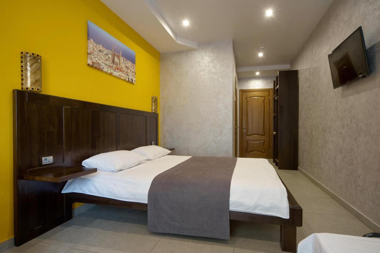 Gaudi Stylish Hotel Odessa Buitenkant foto
