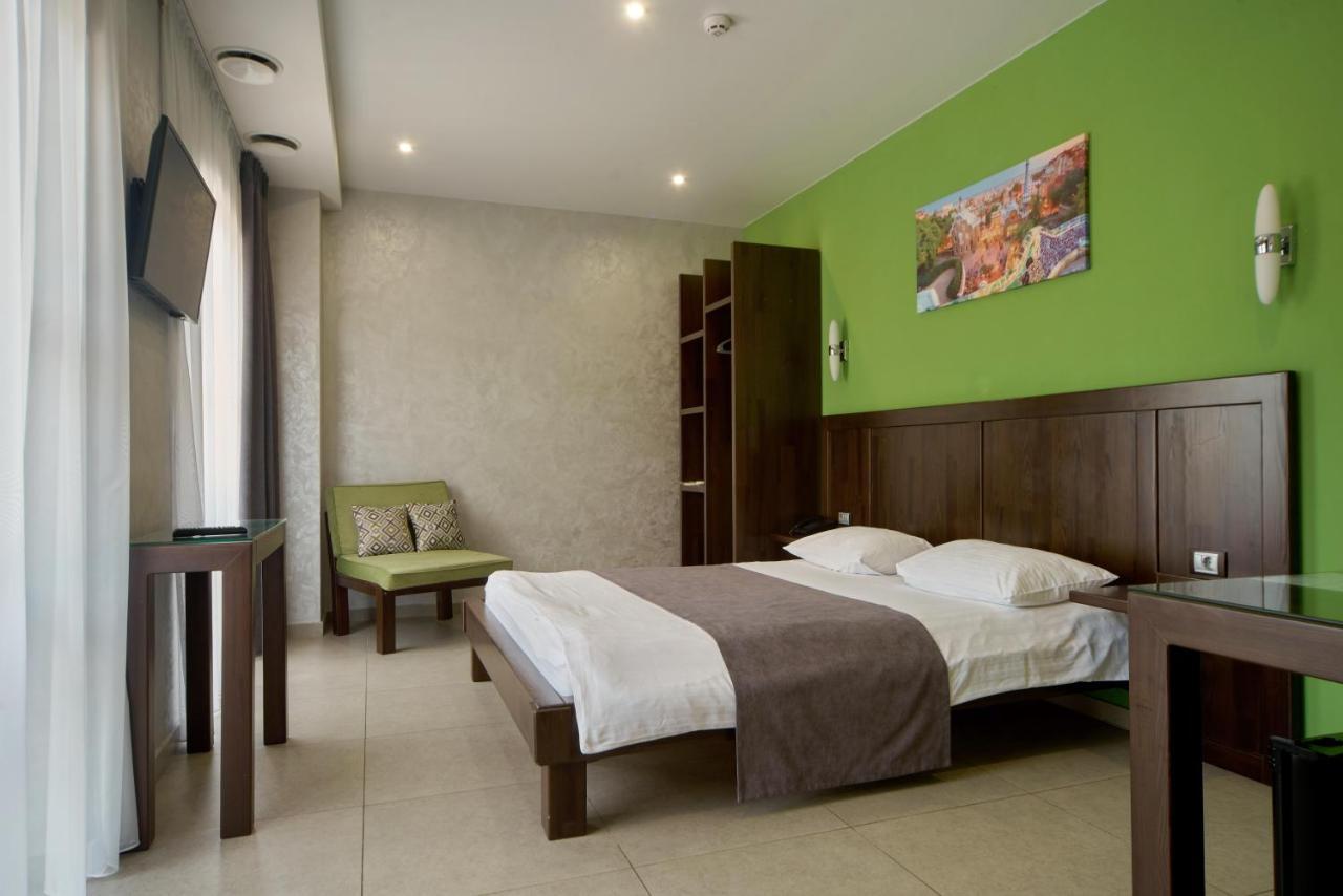 Gaudi Stylish Hotel Odessa Buitenkant foto