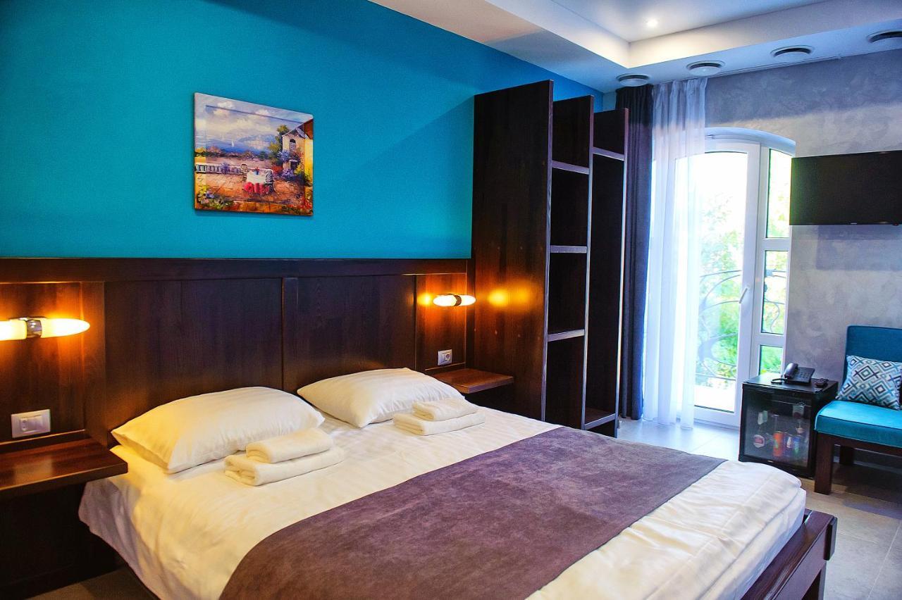 Gaudi Stylish Hotel Odessa Buitenkant foto